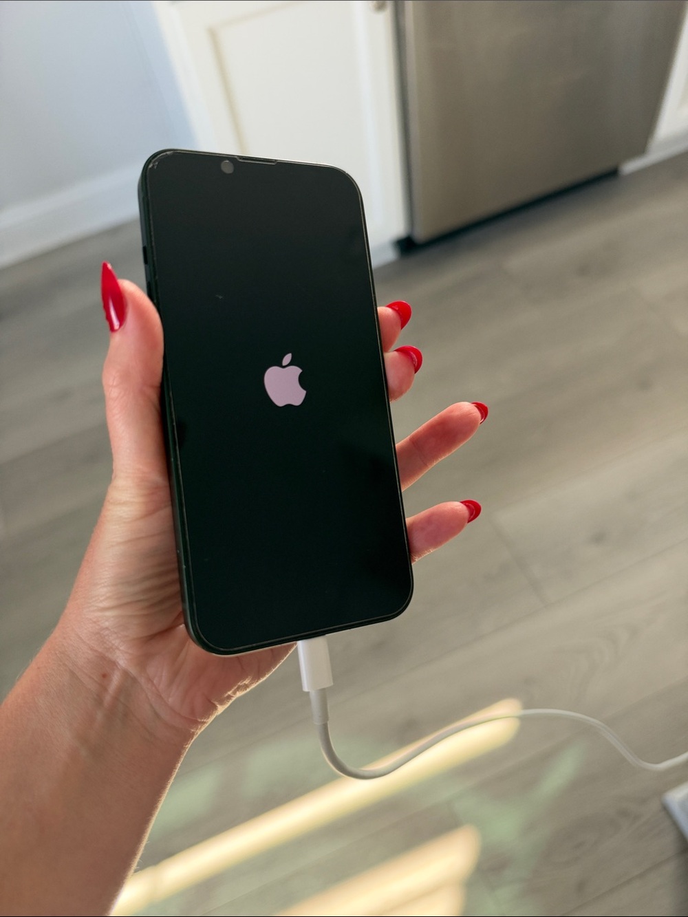 Apple iPhone 13 - Midnight Green - Picture 6 of 10